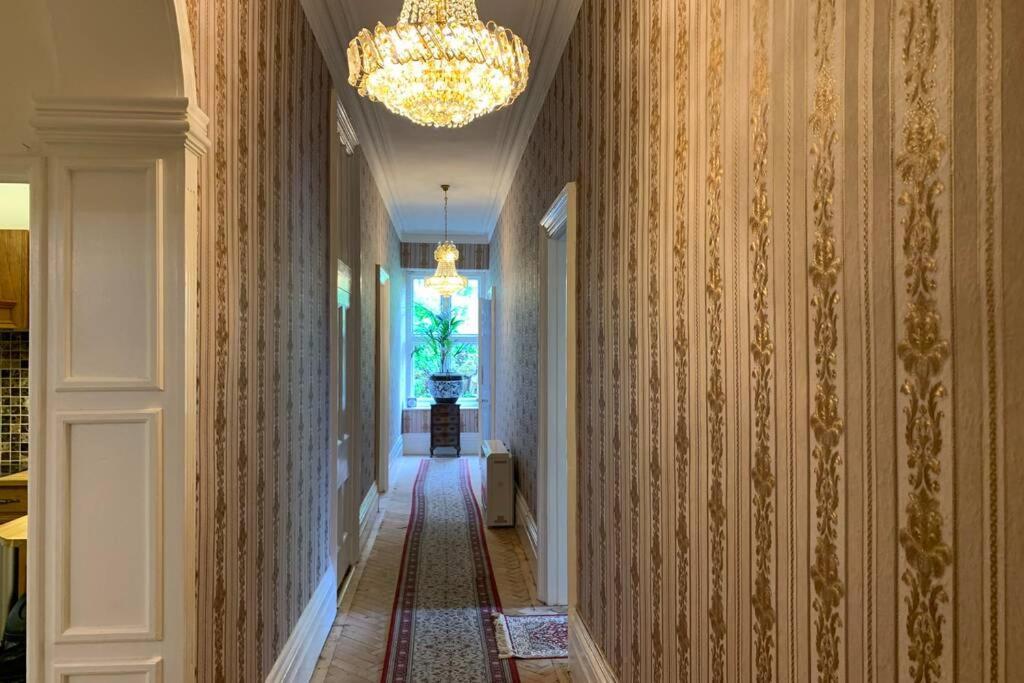Luxurious Apartment In Historic Mansion - Sleeps 7 Ladock Экстерьер фото